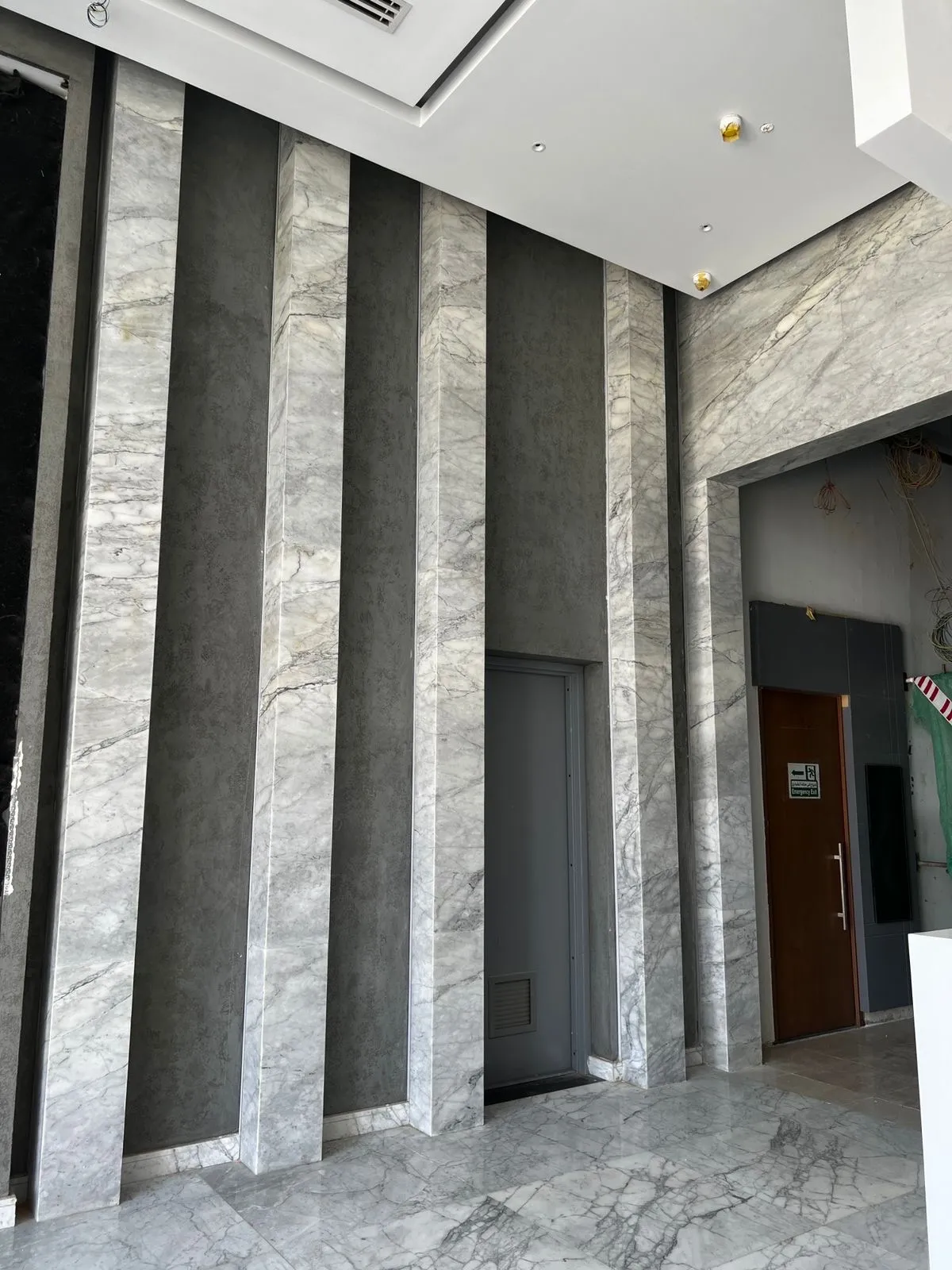 مكتب للبيع في باراجون 1 في العاصمة الإدارية الجديدة بمساحة 0 م² تتكون من 0 غرف