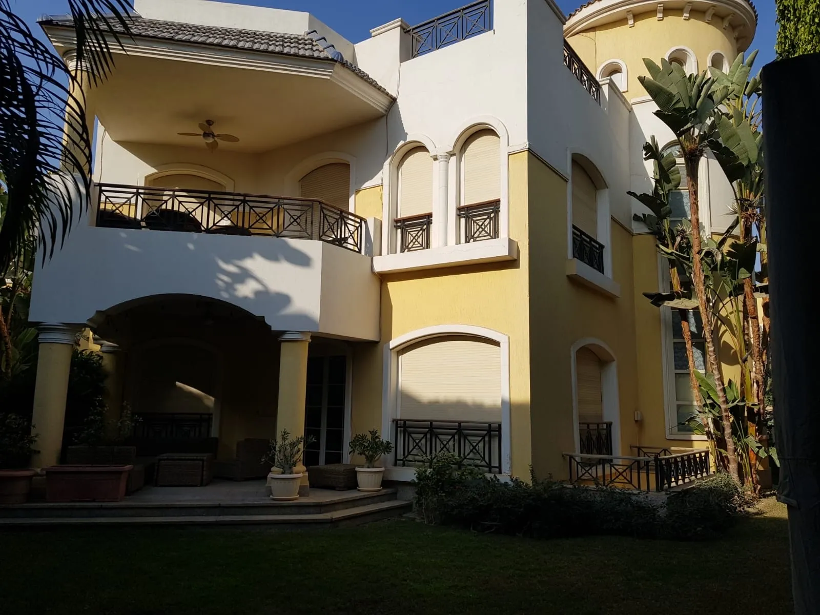 فيلا للبيع في ديار المخابرات في القاهرة الجديدة بمساحة 0 م² تتكون من 5 غرف