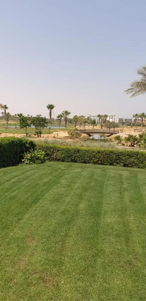 فيلا للبيع في عين باي  في العين السخنة بمساحة 380 م² تتكون من 6 غرف