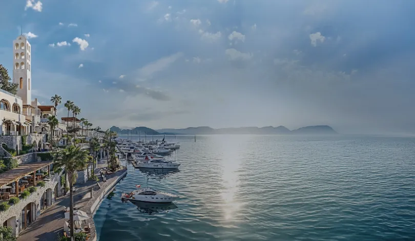 شاليه للبيع في ساوث ميد  في الضبعة بمساحة 198 م² تتكون من 3 غرف