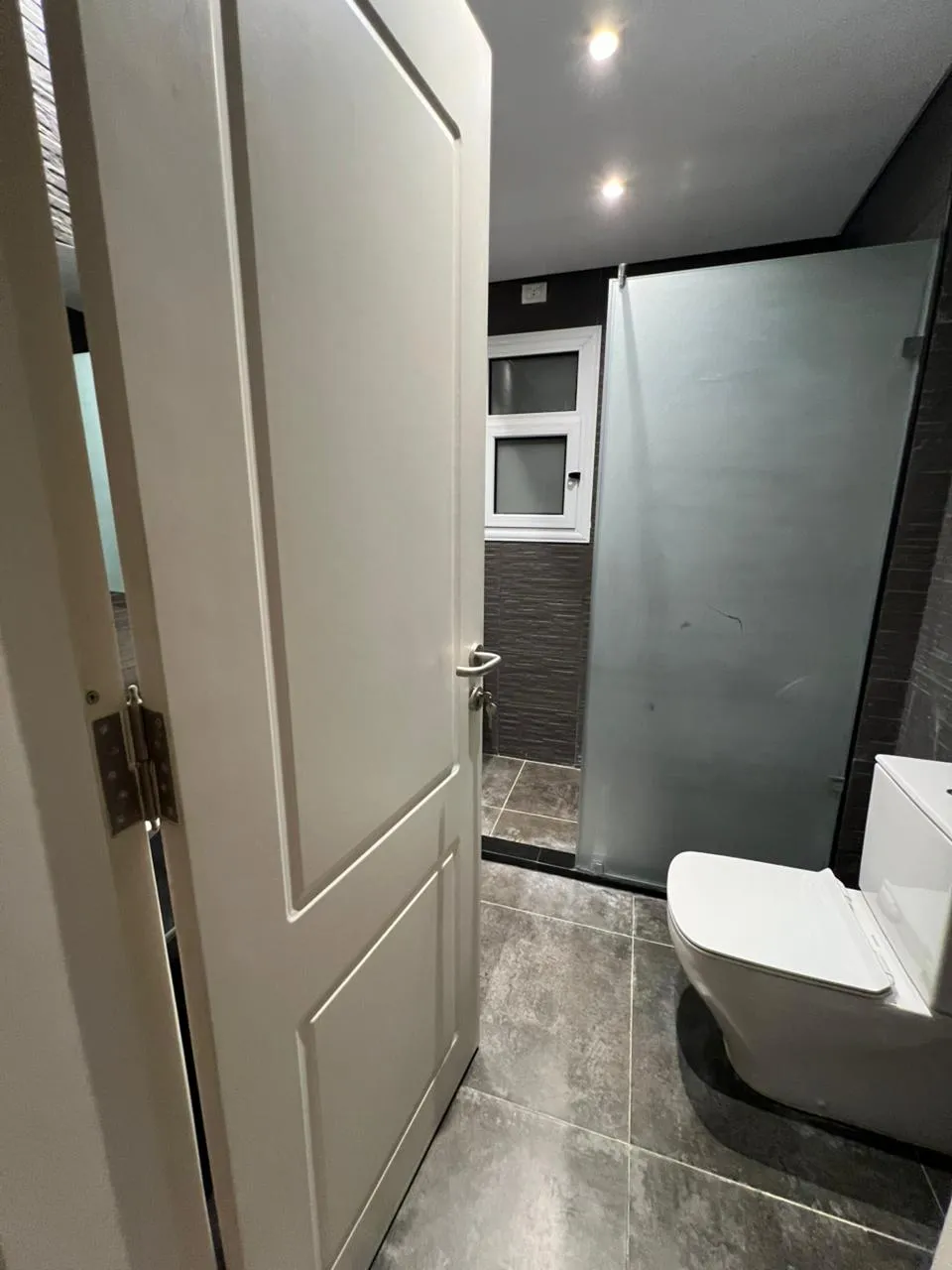 شقة للبيع في مدينتي في مدينتي بمساحة 124 م² تتكون من 2 غرف