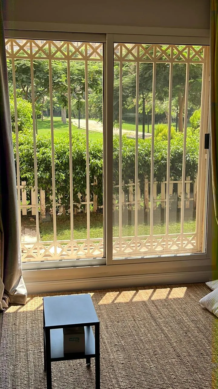 شقة للبيع في مدينتي في مدينتي بمساحة 124 م² تتكون من 2 غرف