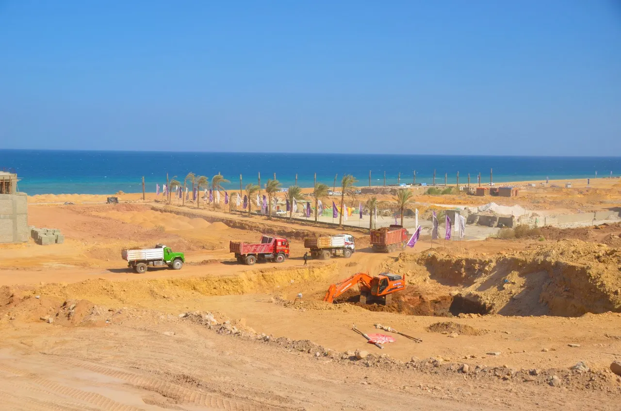 دوبلكس للبيع في ماجيستي باى الجلالة لاسيرينا في العين السخنة بمساحة 0 م² تتكون من 4 غرف