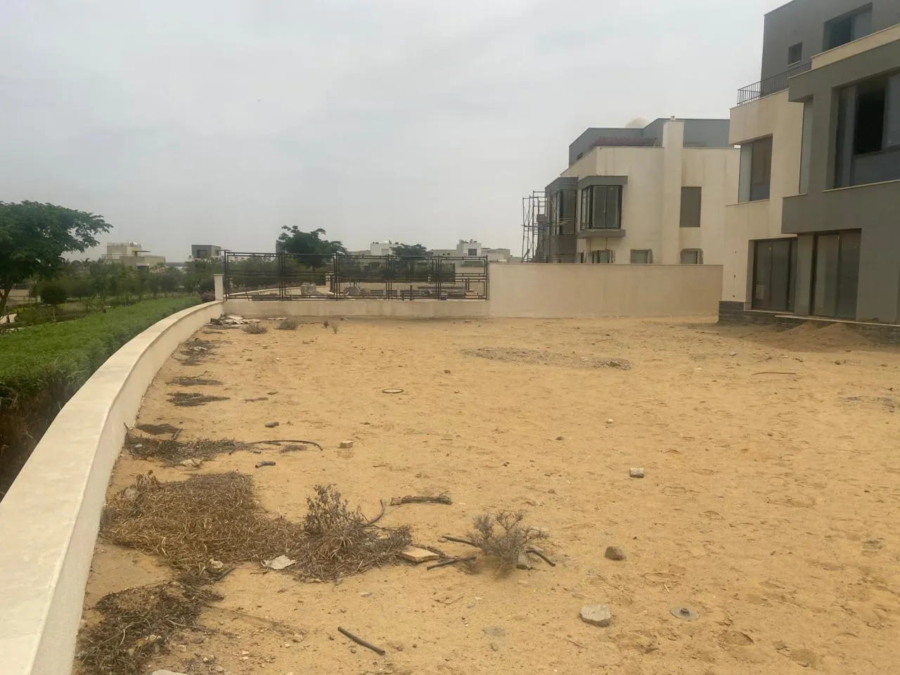 فيلا للبيع في فيليت في جولدن سكوير بمساحة 645 م² تتكون من 6 غرف