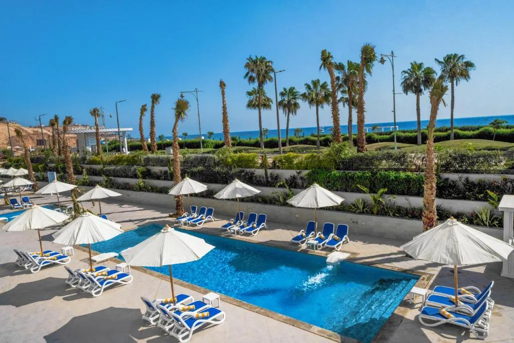 Chalet for sale in Porto Sokhna in Ain Sokhna of 100 m² with 2 bedrooms