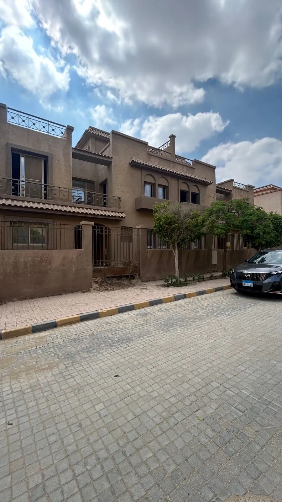 توين هاوس للبيع في ريحانة في مدينة السادس من أكتوبر بمساحة 0 م² تتكون من 5 غرف