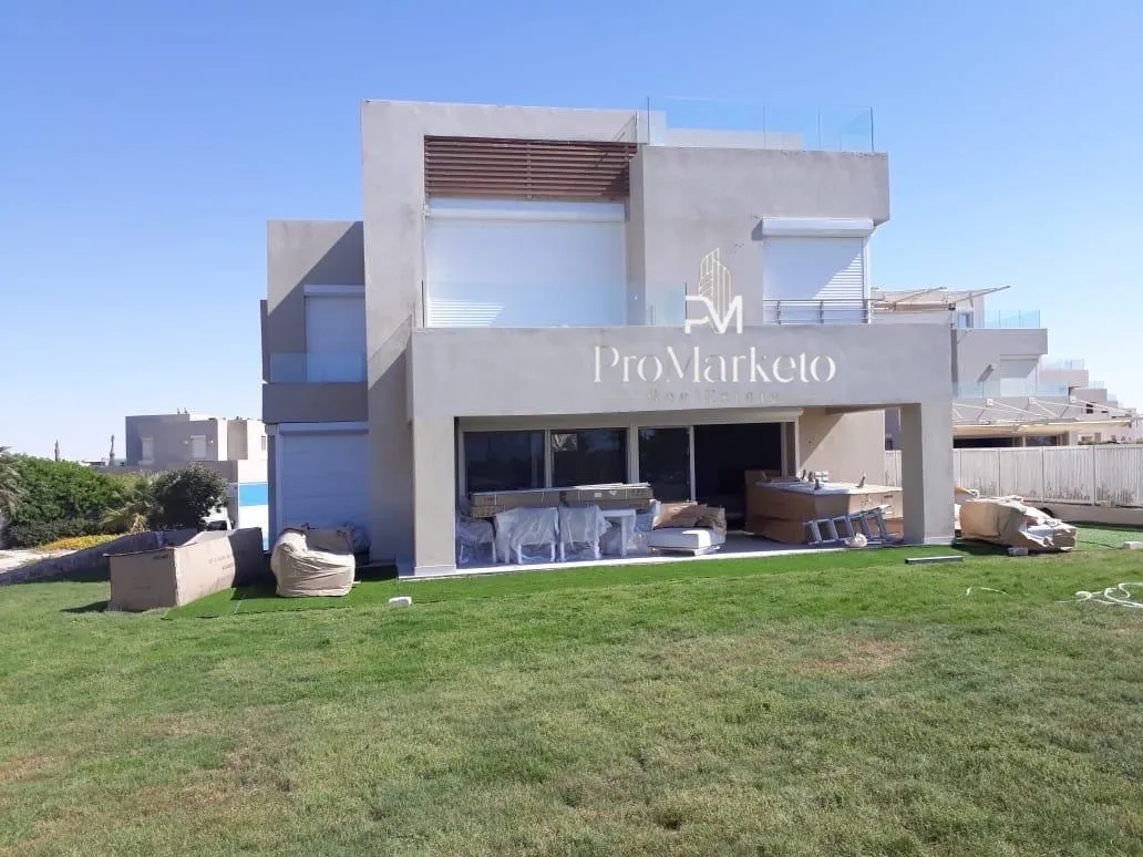 Villa for sale in Hacienda Bay in Sidi Abdel Rahman of 0 m² with 6 bedrooms