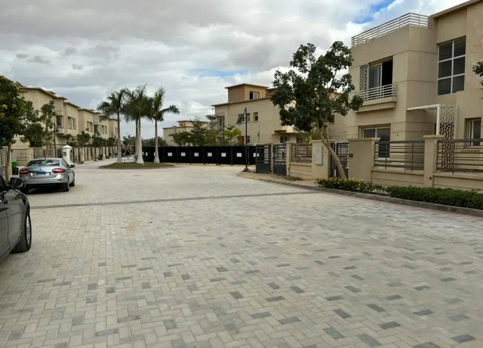 Villa for sale in JEDAR in 6th of October City of 312 m² with 5 bedrooms