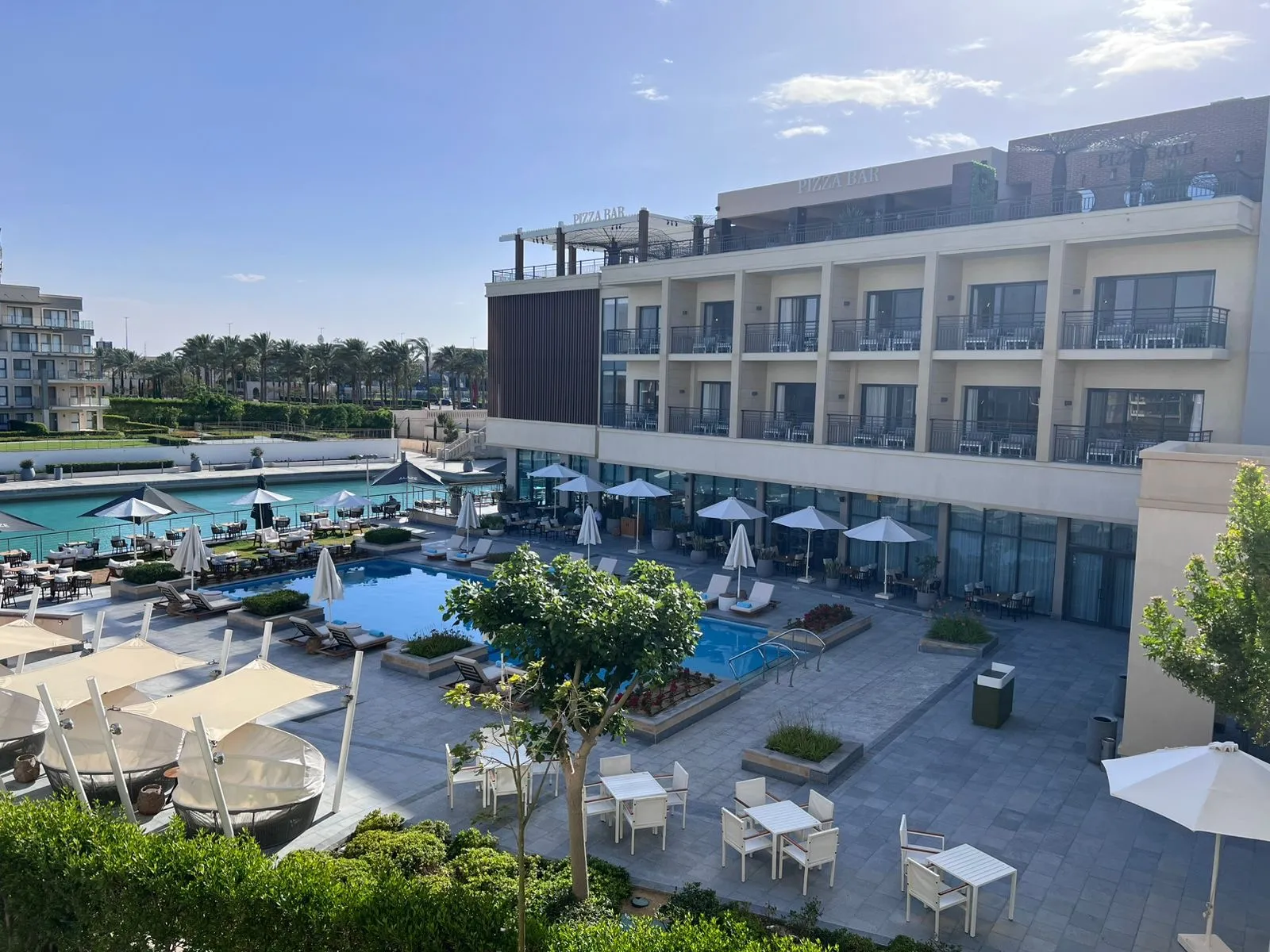 شاليه للبيع في مراسي في سيدي عبد الرحمن بمساحة 76 م² تتكون من 1 غرف