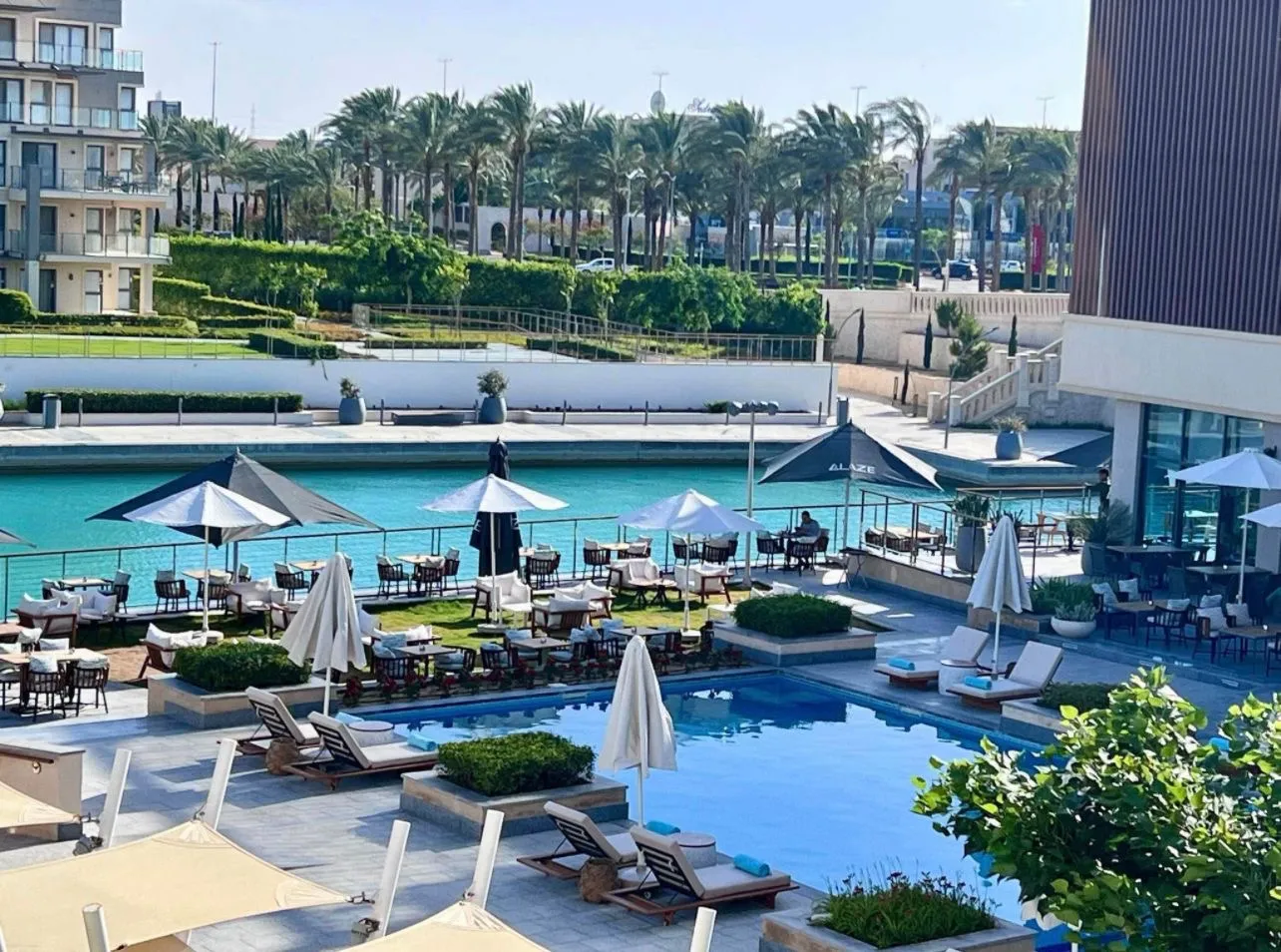 شاليه للبيع في مراسي في سيدي عبد الرحمن بمساحة 76 م² تتكون من 1 غرف