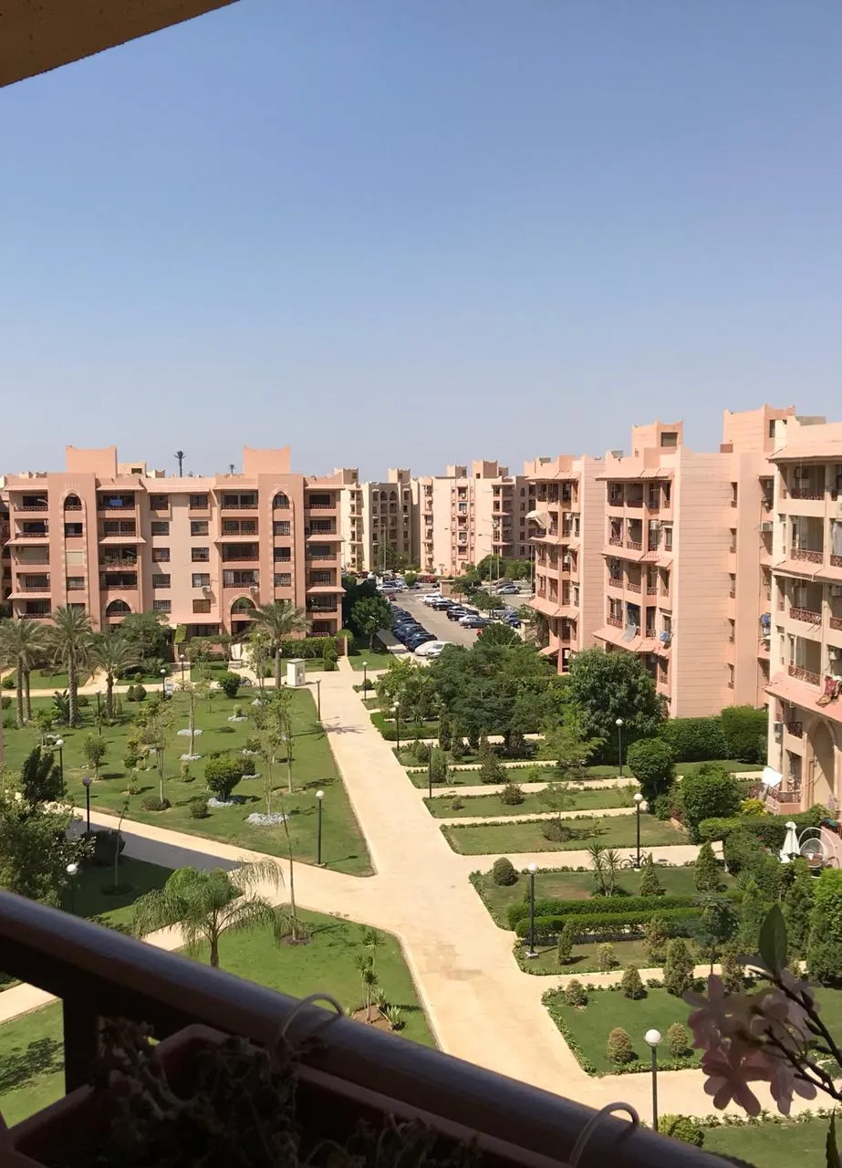 شقة للبيع في الرحاب  في القاهرة الجديدة بمساحة 157 م² تتكون من 3 غرف