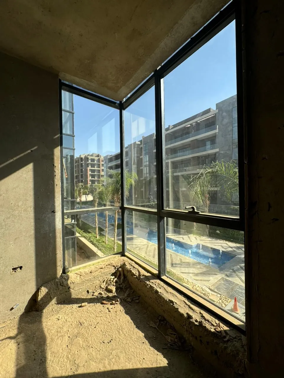 شقة للبيع في الباتيو أورو في القاهرة الجديدة بمساحة 128 م² تتكون من 2 غرف