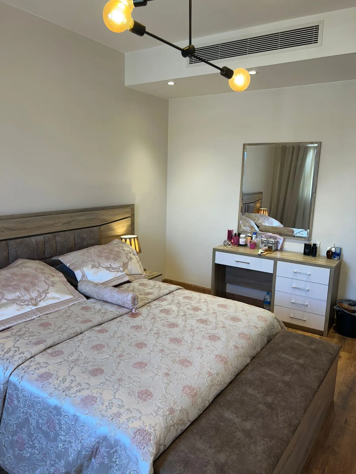 شقة فندقية للبيع في كايرو فستيفال سيتي في القاهرة الجديدة بمساحة 135 م² تتكون من 2 غرف