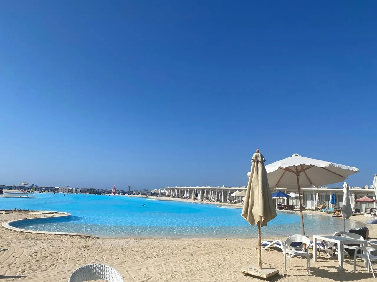 كابينة للبيع في سيشيل سيدي عبد الرحمن  في سيدي عبد الرحمن بمساحة 35 م² تتكون من 1 غرف