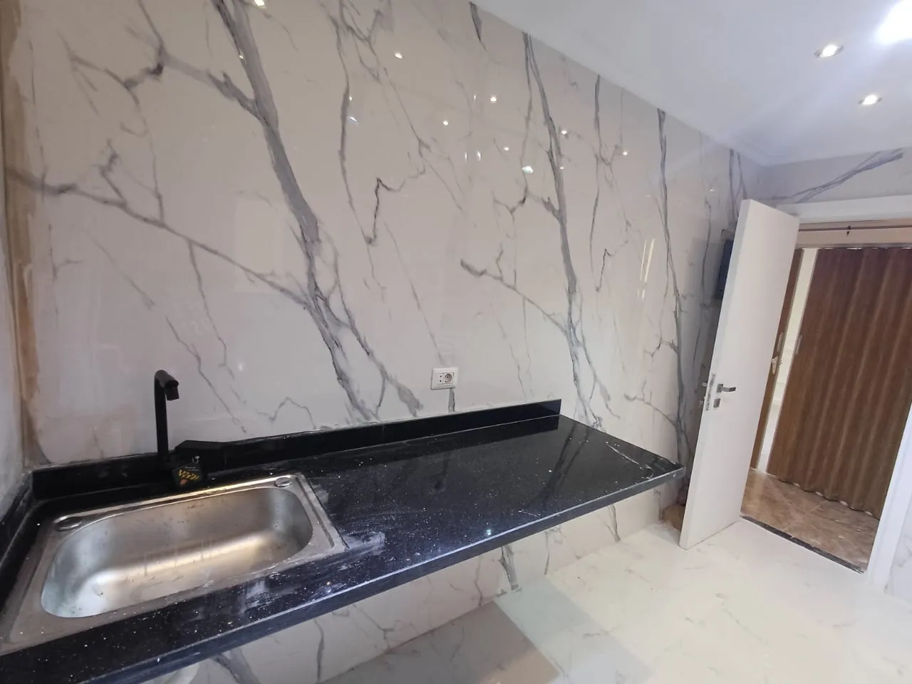  للبيع في مدينتي في  بمساحة 0 م² تتكون من 0 غرف