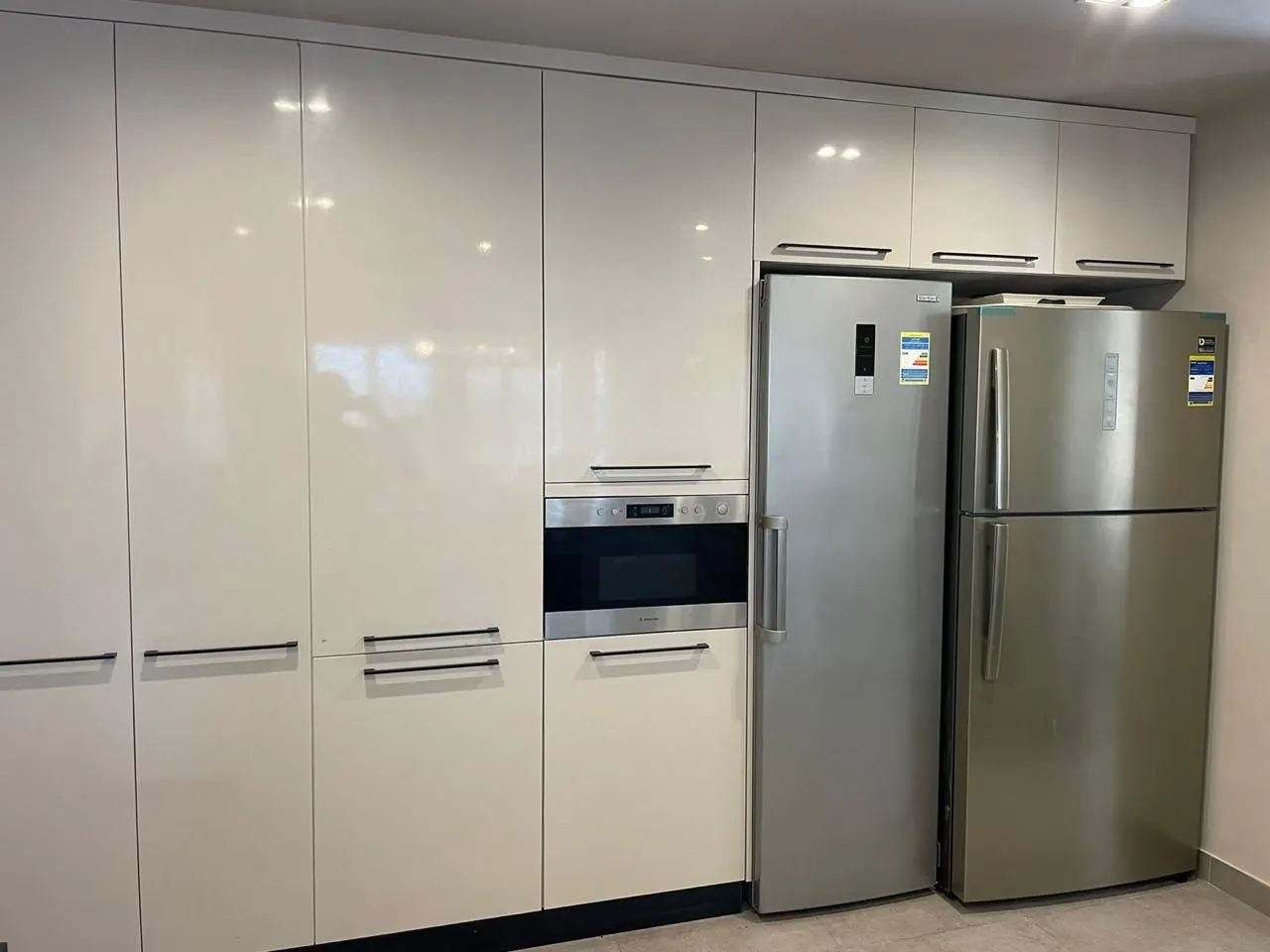  للبيع في بيت البحر  في  بمساحة 0 م² تتكون من 0 غرف