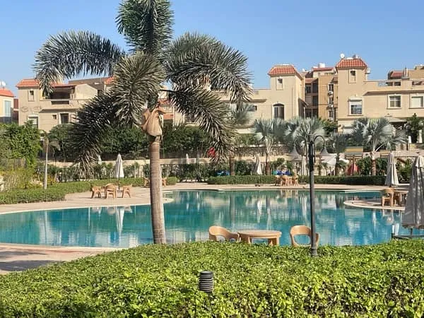 توين هاوس للبيع في فيلينو في القاهرة الجديدة بمساحة 309 م² تتكون من 4 غرف