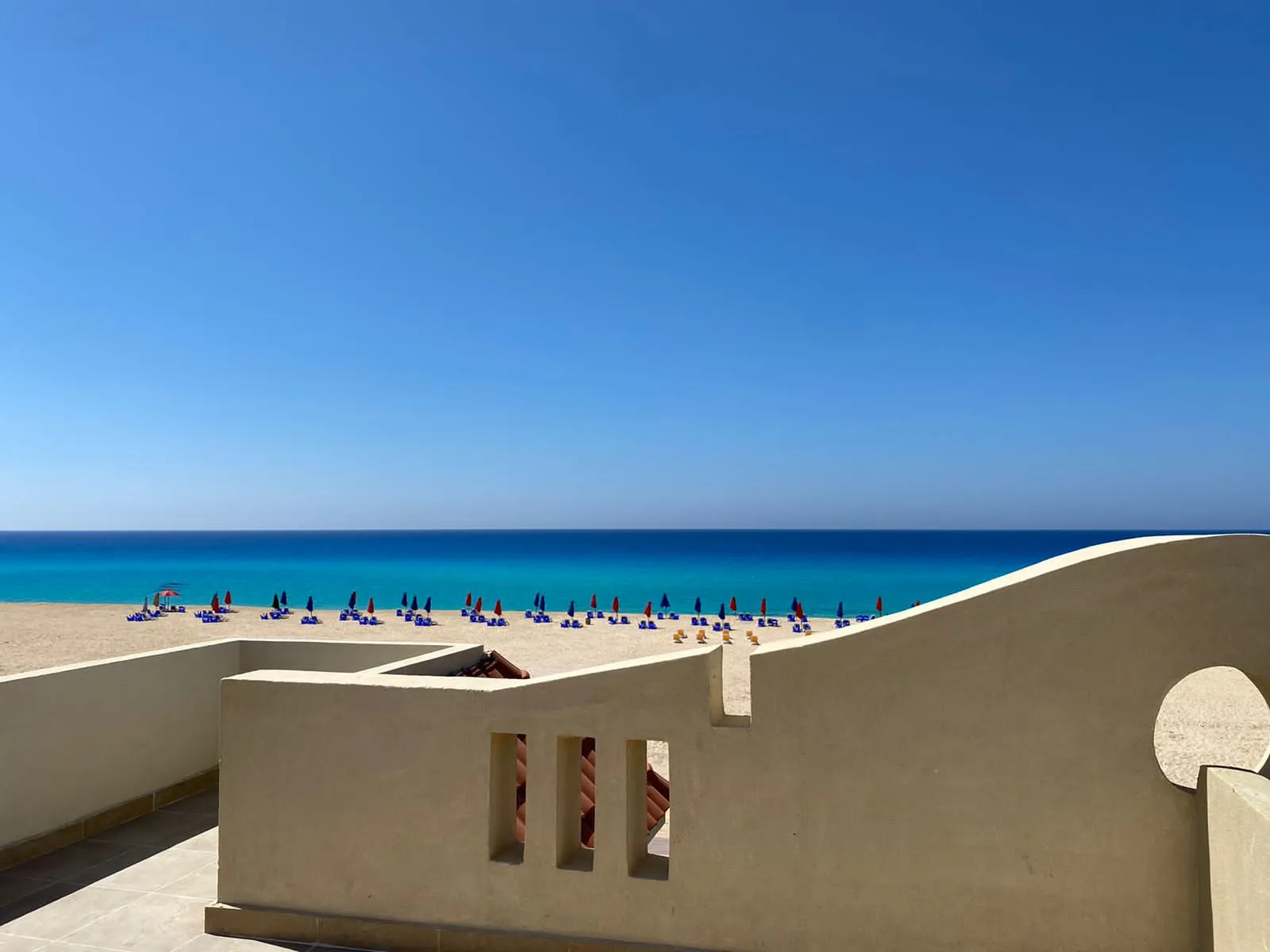  للبيع في لاسيرينا باي في  بمساحة 0 م² تتكون من 0 غرف