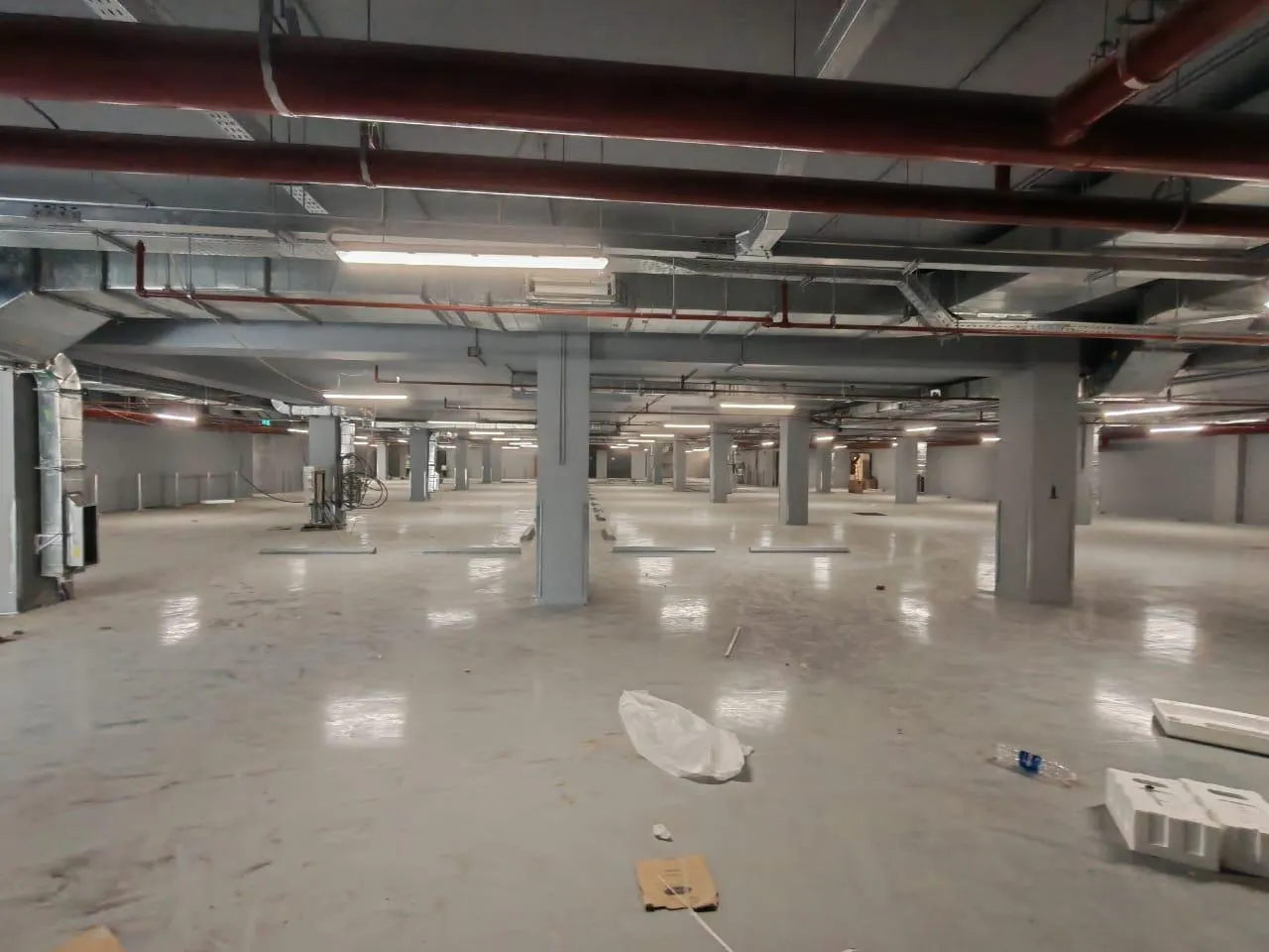 مكتب للبيع في ديستريكت 5 في جنوب القاهرة الجديدة بمساحة 0 م² تتكون من 0 غرف