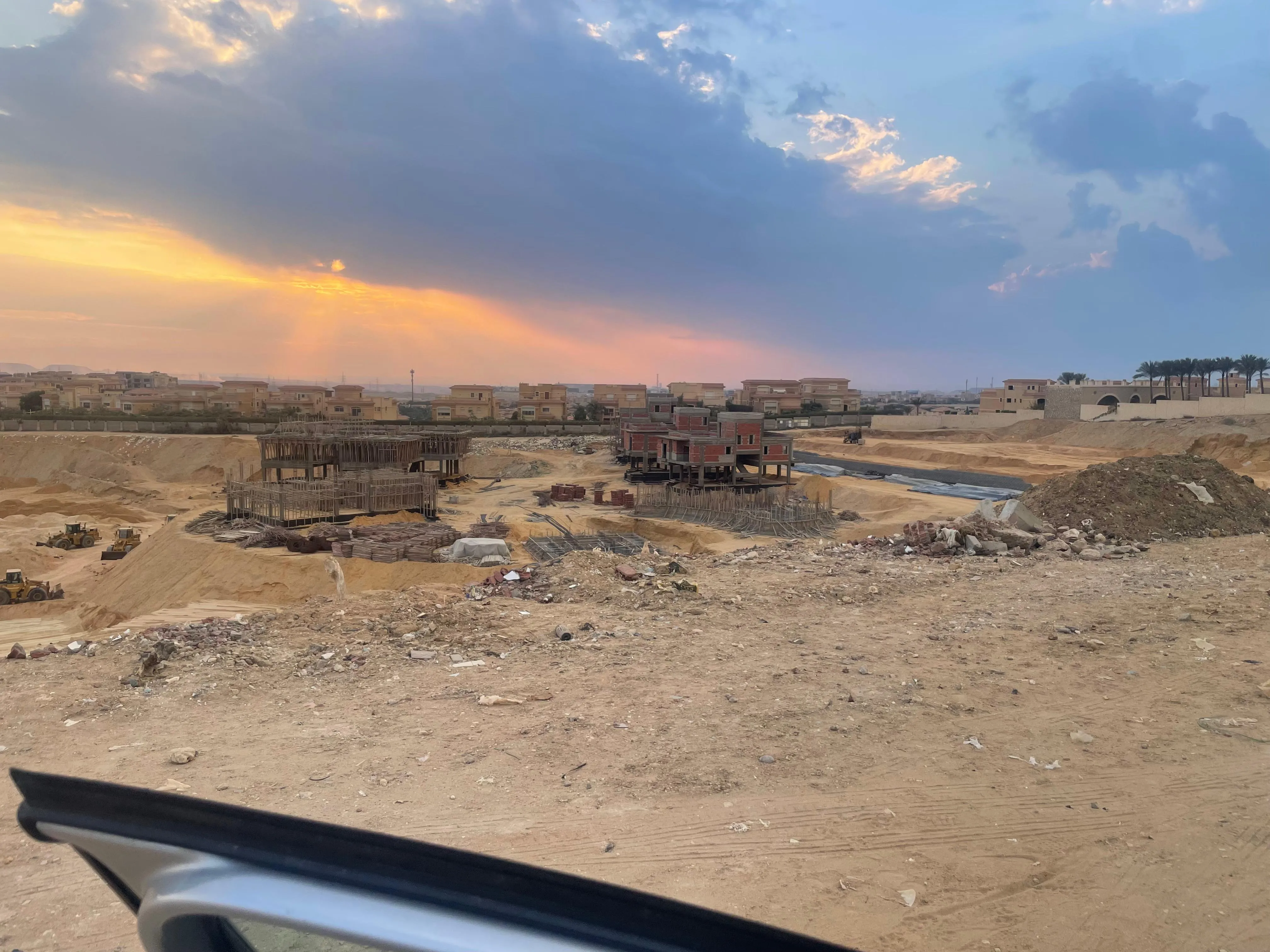 شقة للبيع في ستون بارك في القاهرة الجديدة بمساحة 193 م² تتكون من 3 غرف