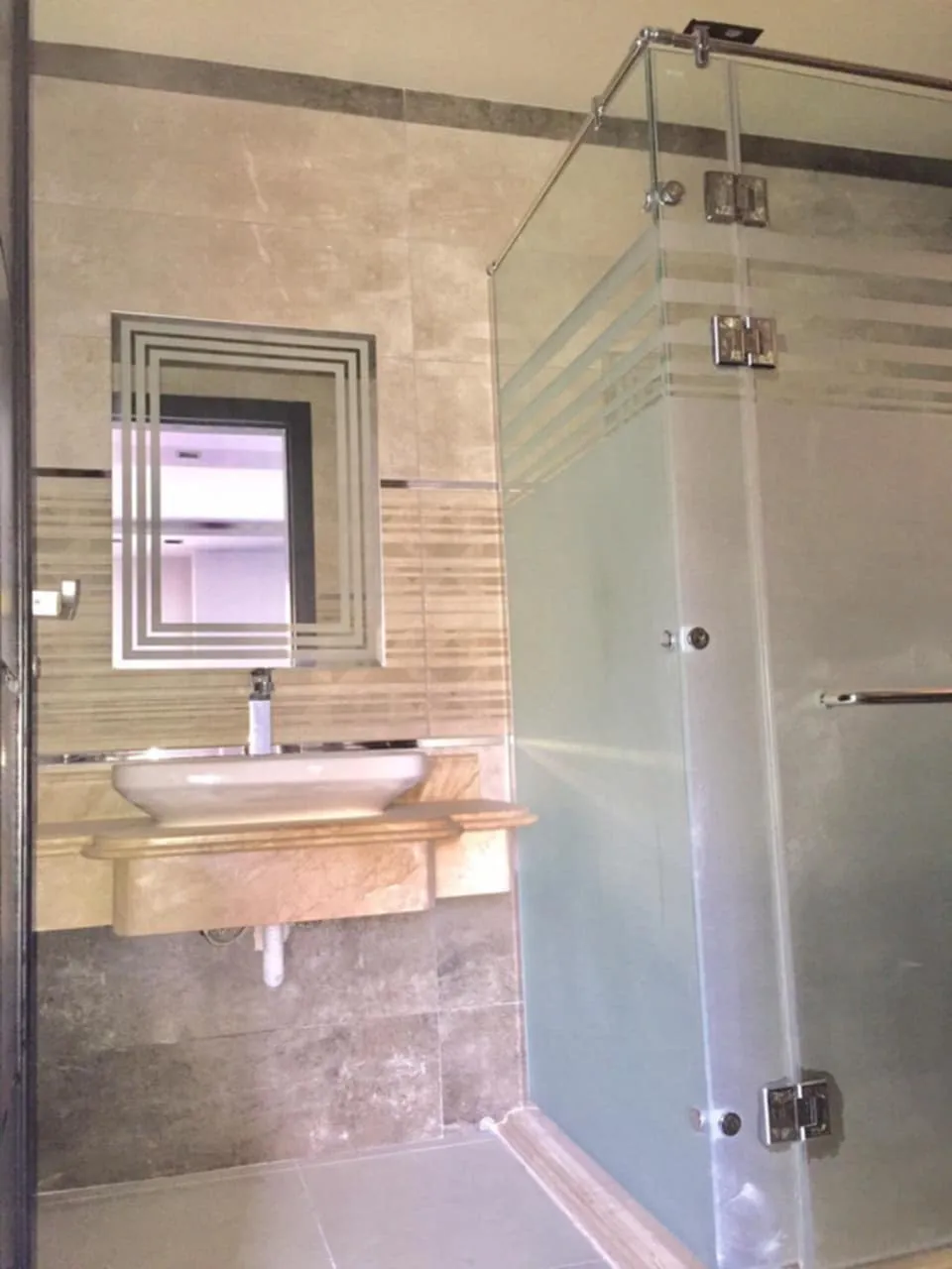 شقة للبيع في جرين 3 في الشيخ زايد بمساحة 188 م² تتكون من 3 غرف