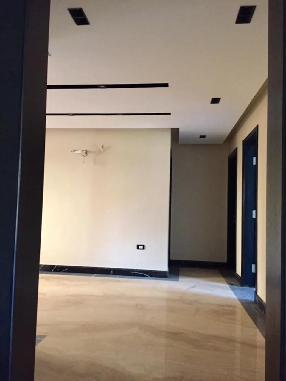 شقة للبيع في جرين 3 في الشيخ زايد بمساحة 188 م² تتكون من 3 غرف