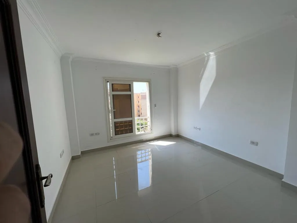  للبيع في مدينتي في  بمساحة 0 م² تتكون من 0 غرف