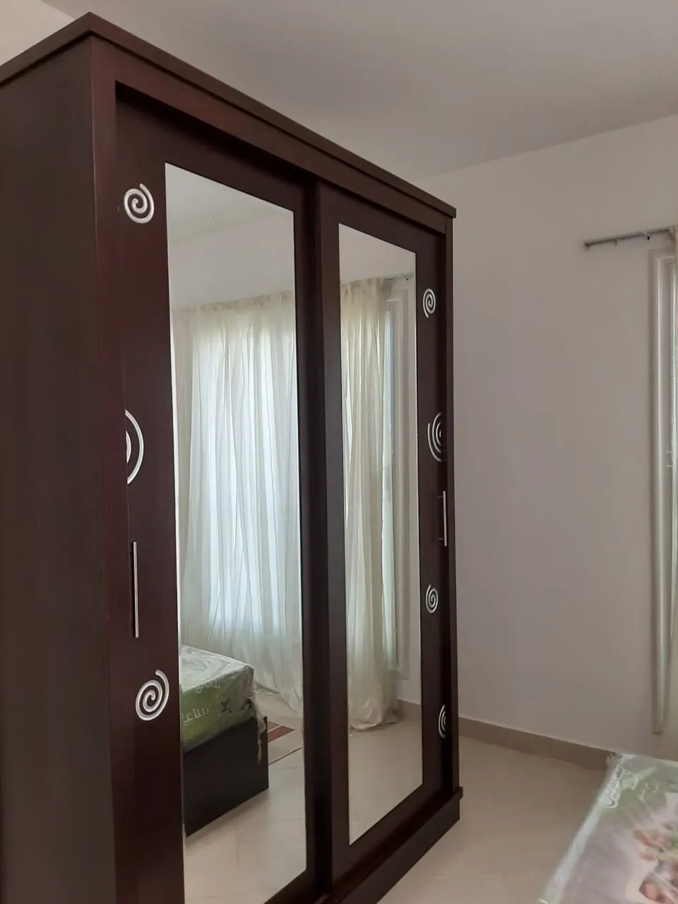شاليه للبيع في أمواج في سيدي عبد الرحمن بمساحة 0 م² تتكون من 2 غرف