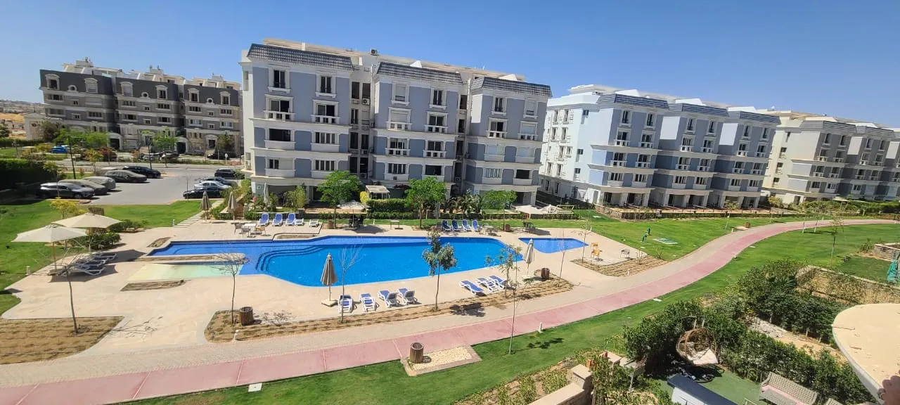 Apartment for sale in Mountain View Hyde Park in New Cairo of 275 m² with 3 bedrooms