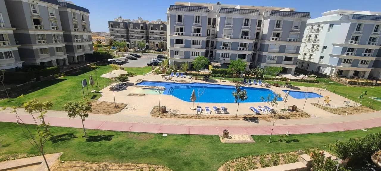 Apartment for sale in Mountain View Hyde Park in New Cairo of 275 m² with 3 bedrooms