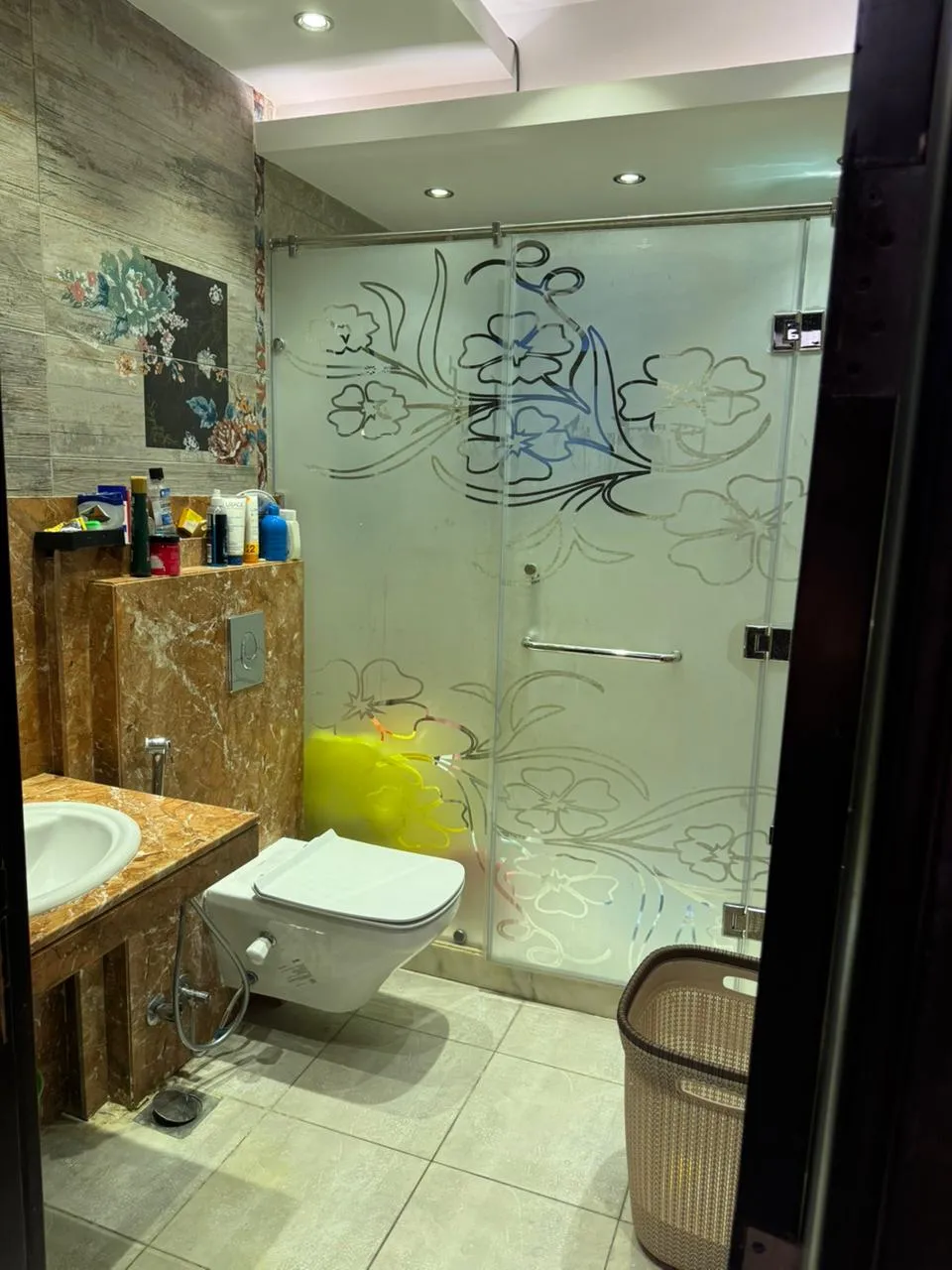 شقة للبيع في لا ميرادا - القاهره الجديده في القاهرة الجديدة بمساحة 254 م² تتكون من 3 غرف