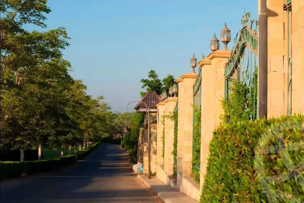 فيلا للبيع في وادي النخيل في الشيخ زايد الجديدة بمساحة 280 م² تتكون من 5 غرف