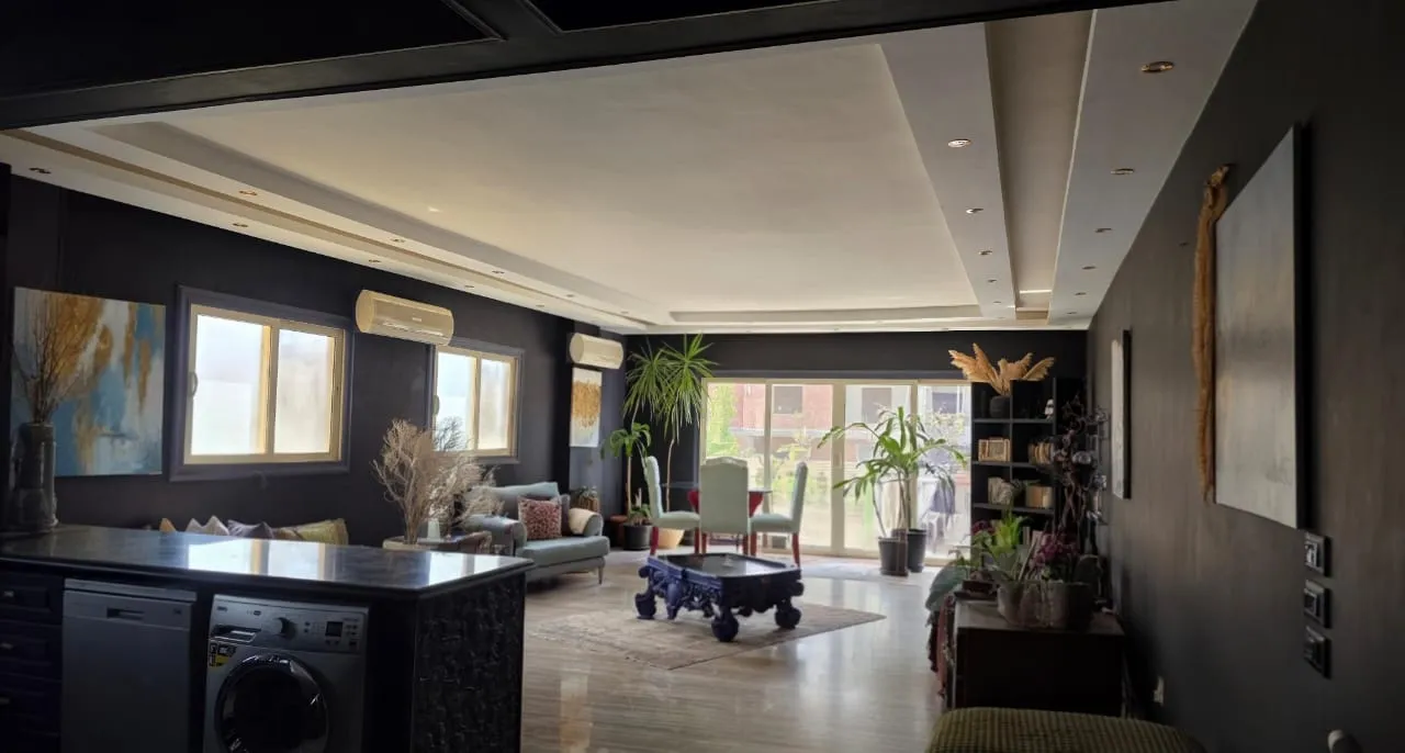 شقة للبيع في دريم لاند في مدينة السادس من أكتوبر بمساحة 250 م² تتكون من 3 غرف