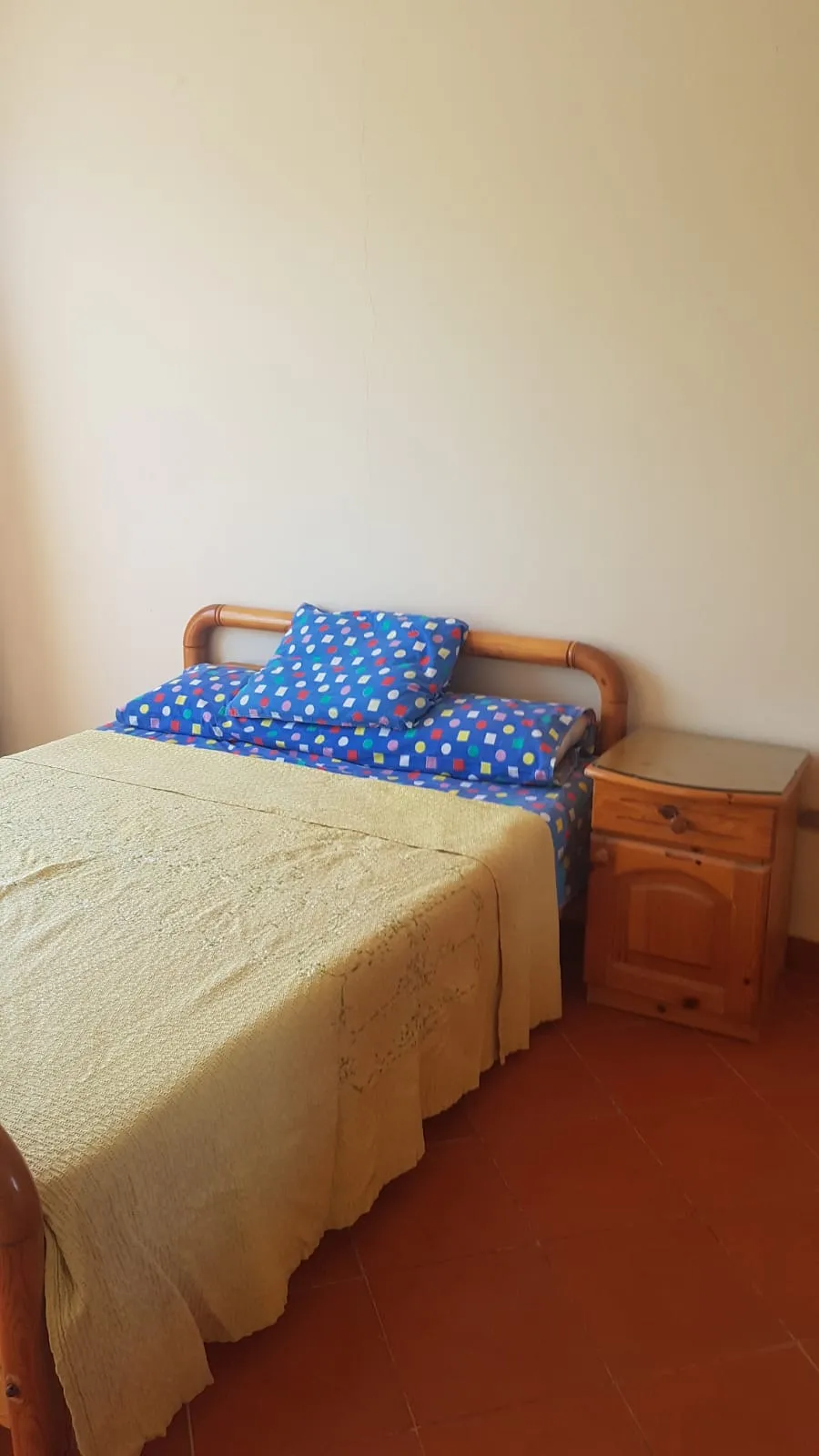 شقة للبيع في جولف بورتو مارينا في الساحل الشمالي بمساحة 80 م² تتكون من 2 غرف