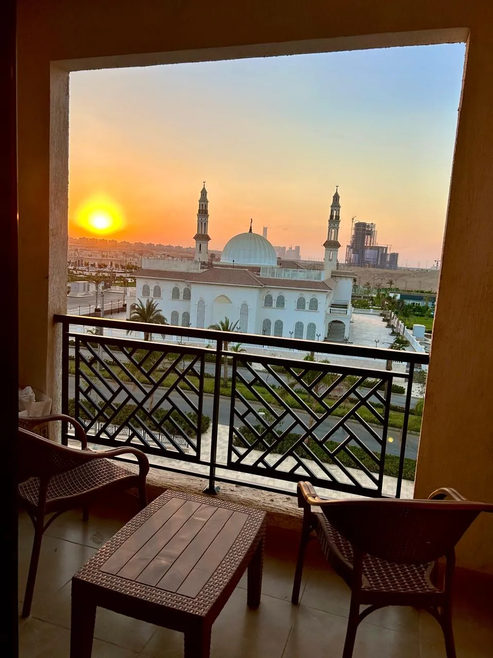 إستوديو للبيع في سيلييا   في العاصمة الإدارية الجديدة بمساحة 80 م² تتكون من 1 غرف