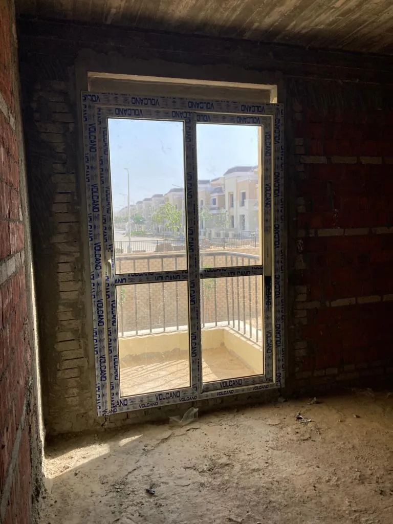 Apartment for sale in Sarai in New Cairo of 170 m² with 3 bedrooms