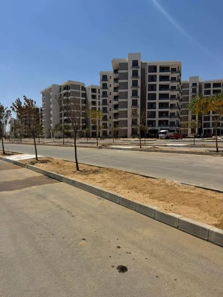 شقة للبيع في نور كابيتال جاردنز في حدائق العاصمة الإدارية الجديدة بمساحة 82 م² تتكون من 2 غرف