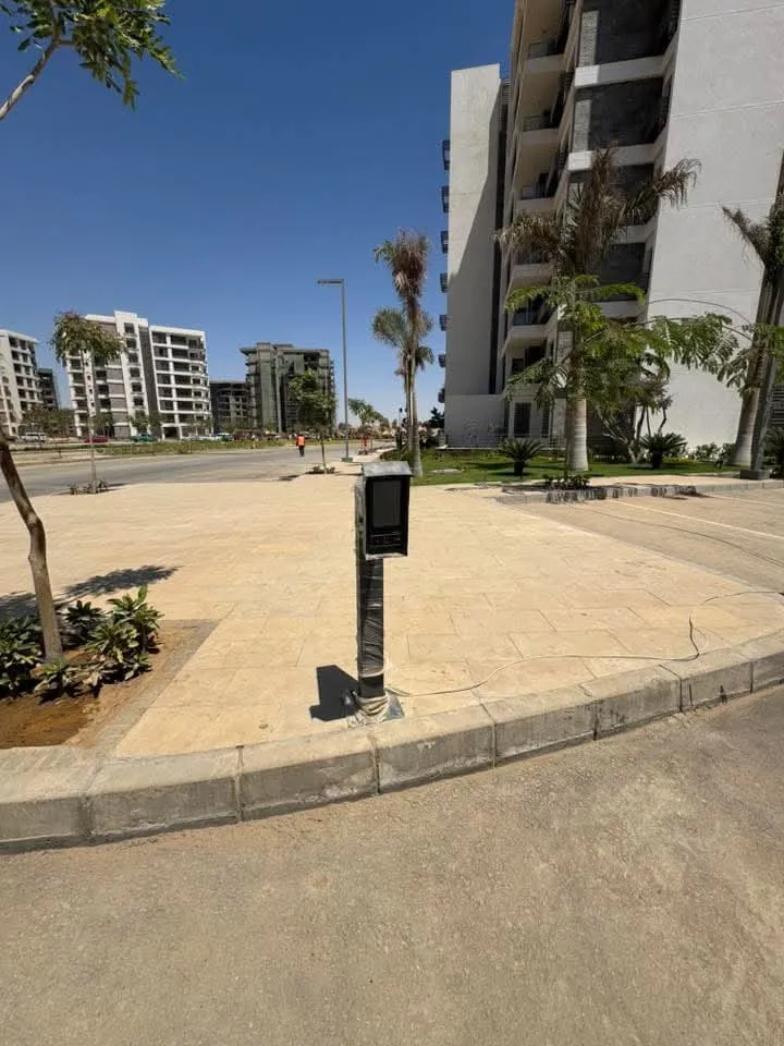 شقة للبيع في نور كابيتال جاردنز في حدائق العاصمة الإدارية الجديدة بمساحة 82 م² تتكون من 2 غرف