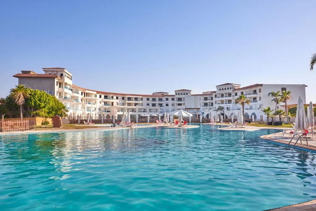 شاليه للبيع في جولف بورتو مارينا في الساحل الشمالي بمساحة 68 م² تتكون من 2 غرف