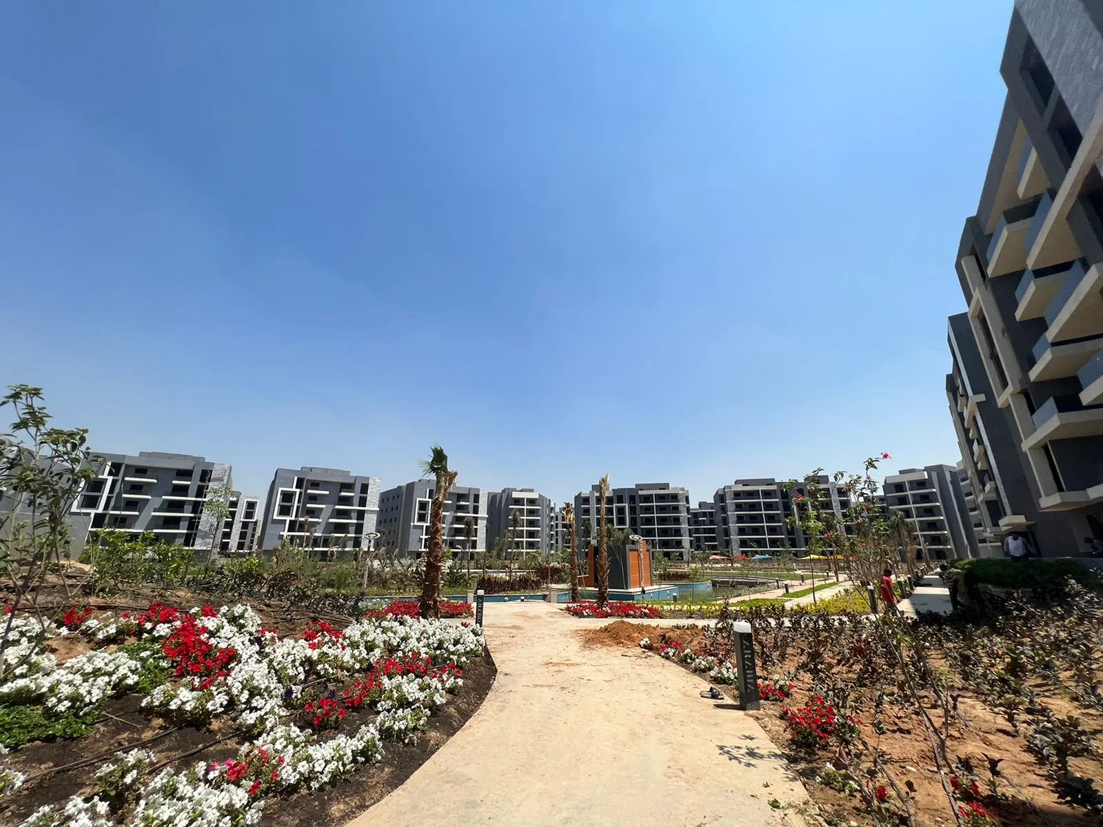 بنتهاوس للبيع في صن كابيتال في حدائق اكتوبر بمساحة 0 م² تتكون من 3 غرف