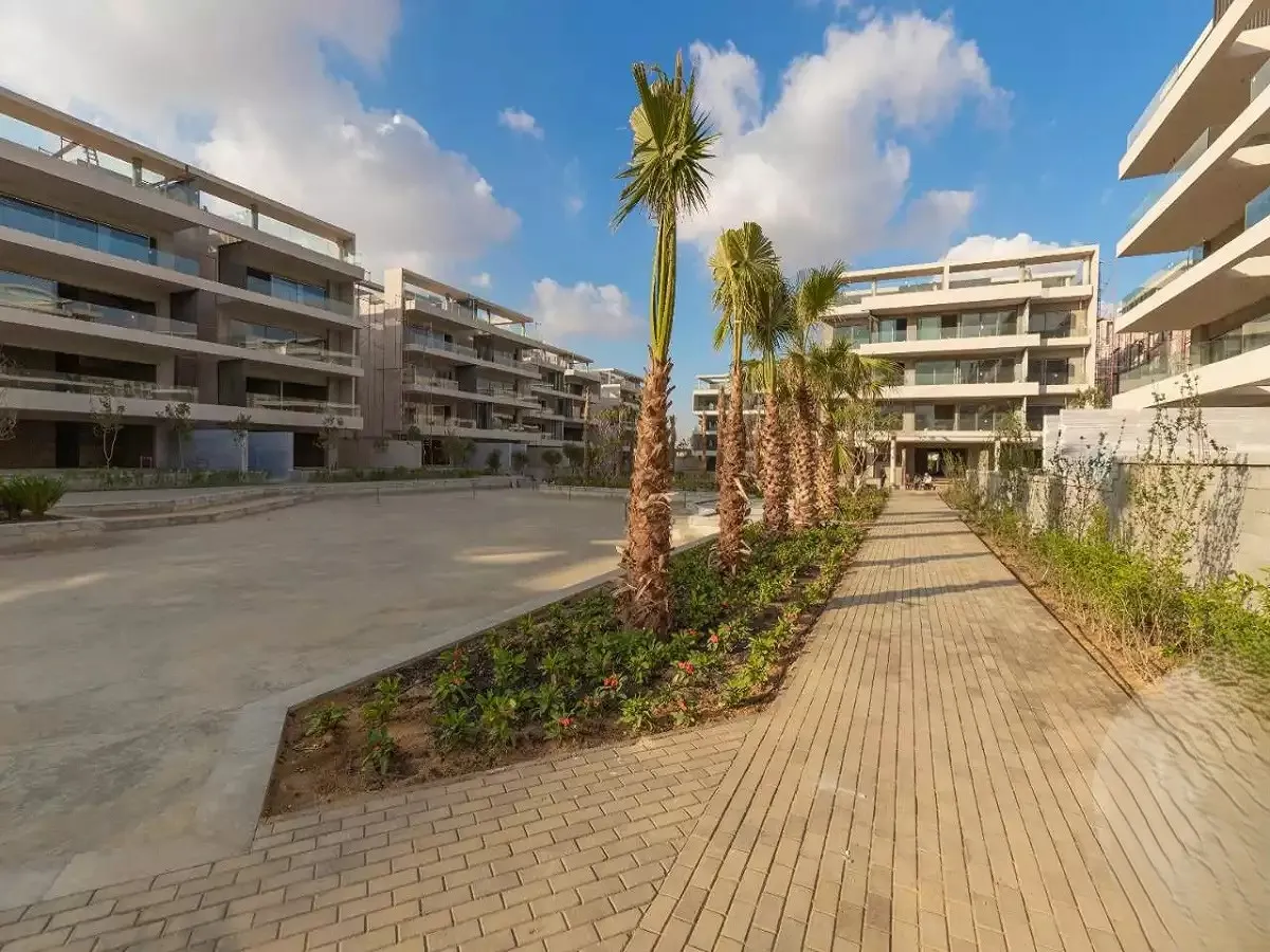 فيلا للبيع في ليك فيو في القاهرة الجديدة بمساحة 500 م² تتكون من 3 غرف