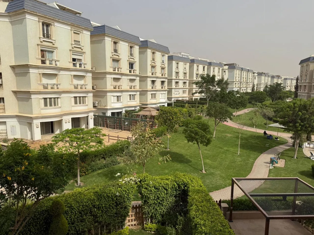 Apartment for sale in Mountain View Hyde Park in New Cairo of 274 m² with 3 bedrooms