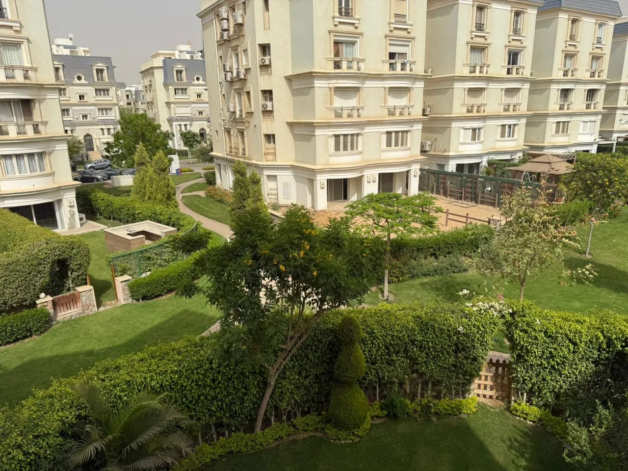 Apartment for sale in Mountain View Hyde Park in New Cairo of 274 m² with 3 bedrooms