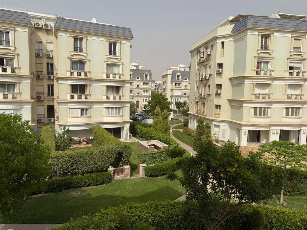 Apartment for sale in Mountain View Hyde Park in New Cairo of 274 m² with 3 bedrooms