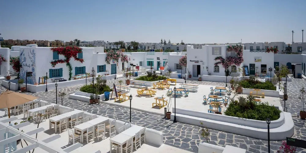 دوبلكس للبيع في لفلز في رأس الحكمة بمساحة 145 م² تتكون من 3 غرف