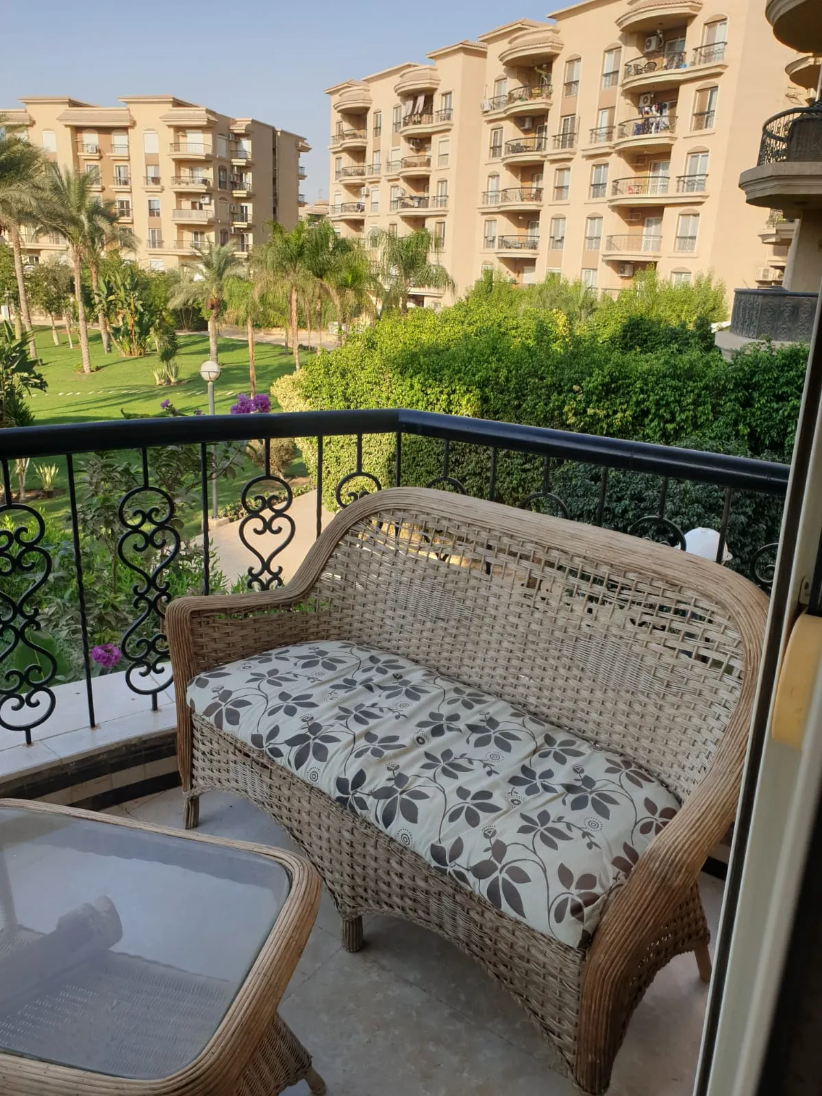 شقة للبيع في الرحاب في القاهرة الجديدة بمساحة 224 م² تتكون من 3 غرف