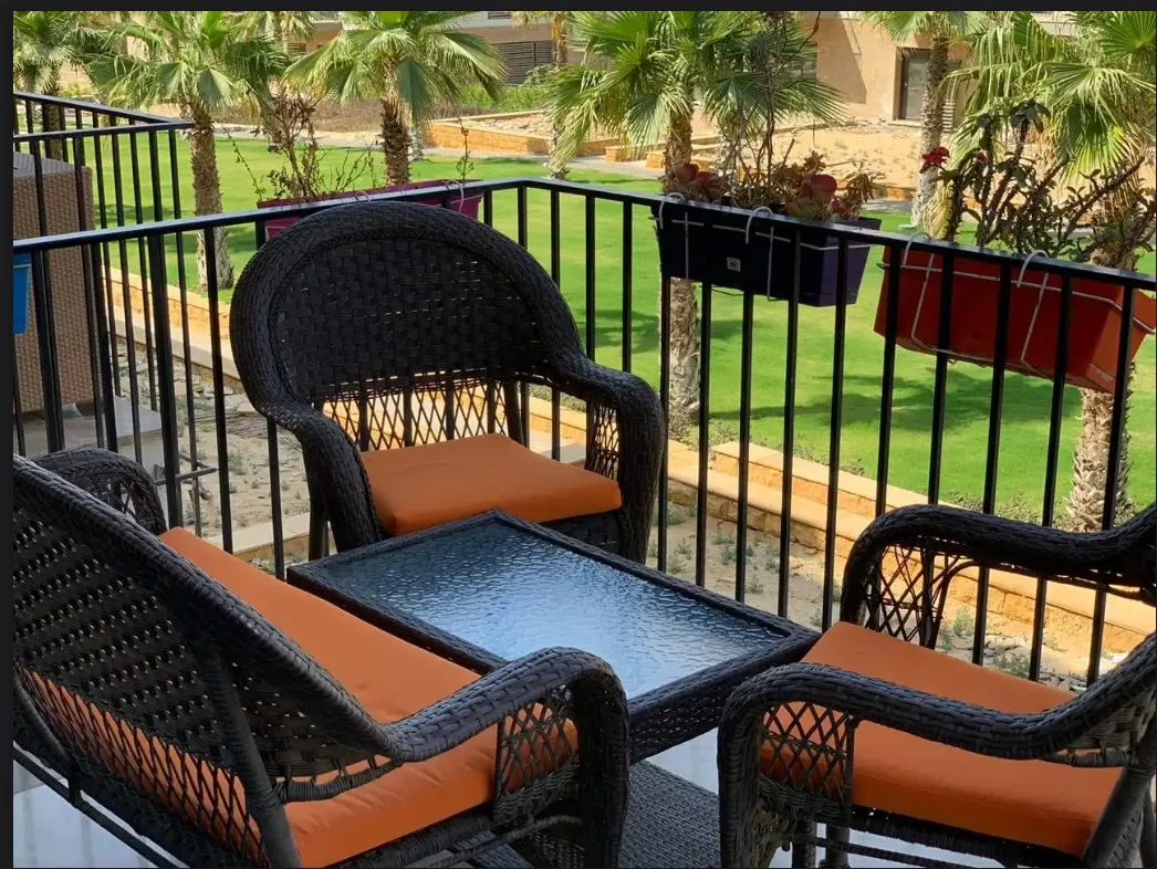 Apartment for sale in The Courtyards in 6th of October City of 152 m² with 2 bedrooms