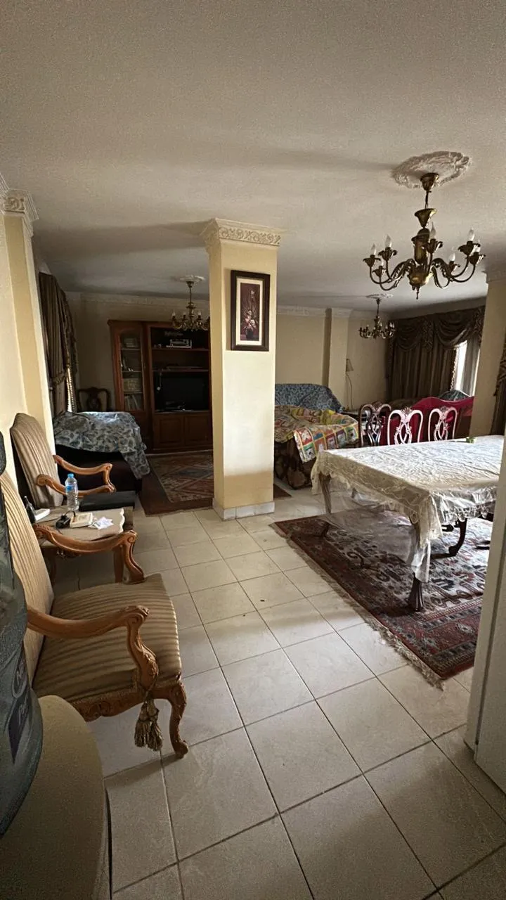 Apartment for sale in El Rehab in New Cairo of 186 m² with 3 bedrooms