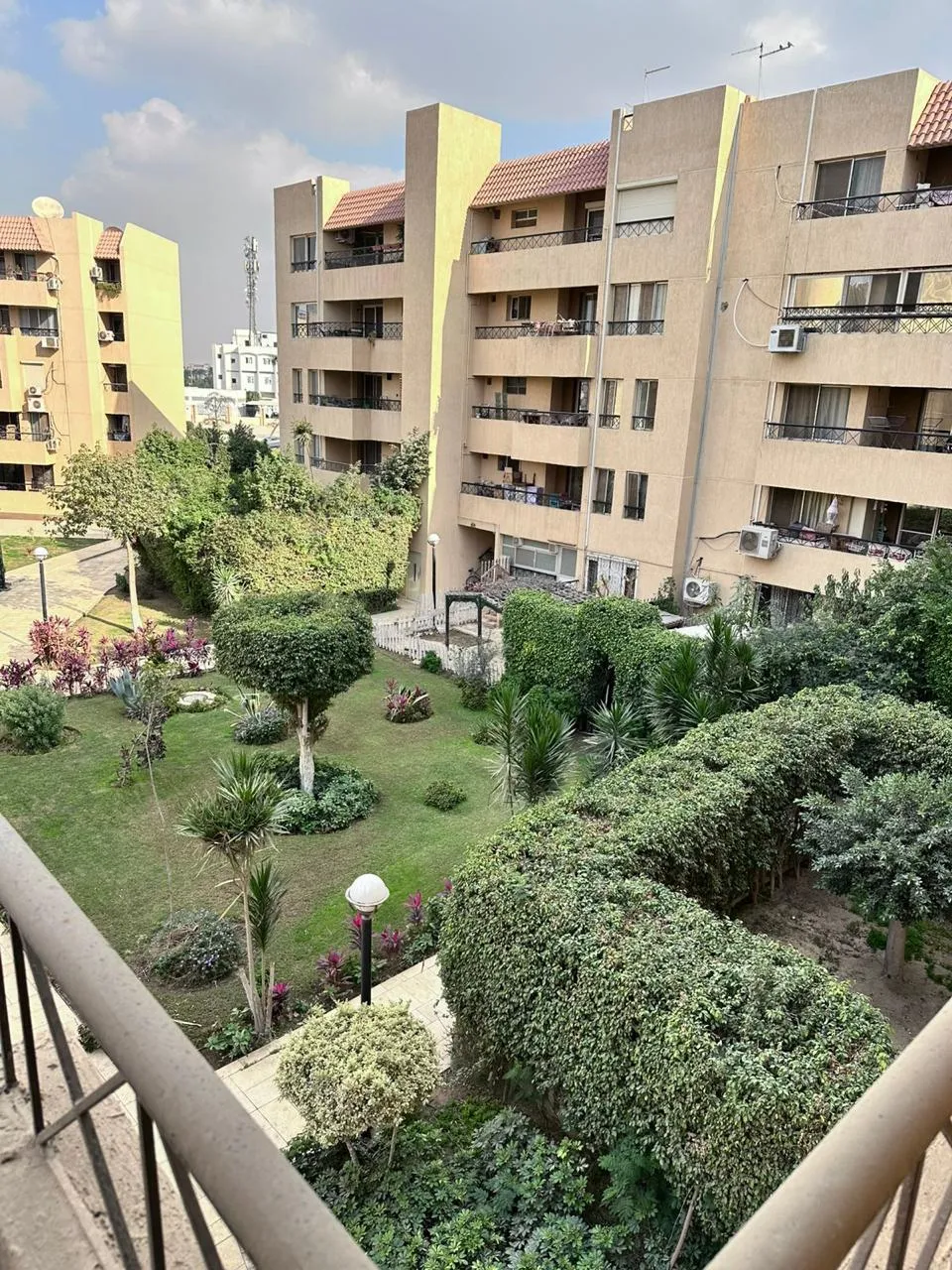 Apartment for sale in El Rehab in New Cairo of 186 m² with 3 bedrooms