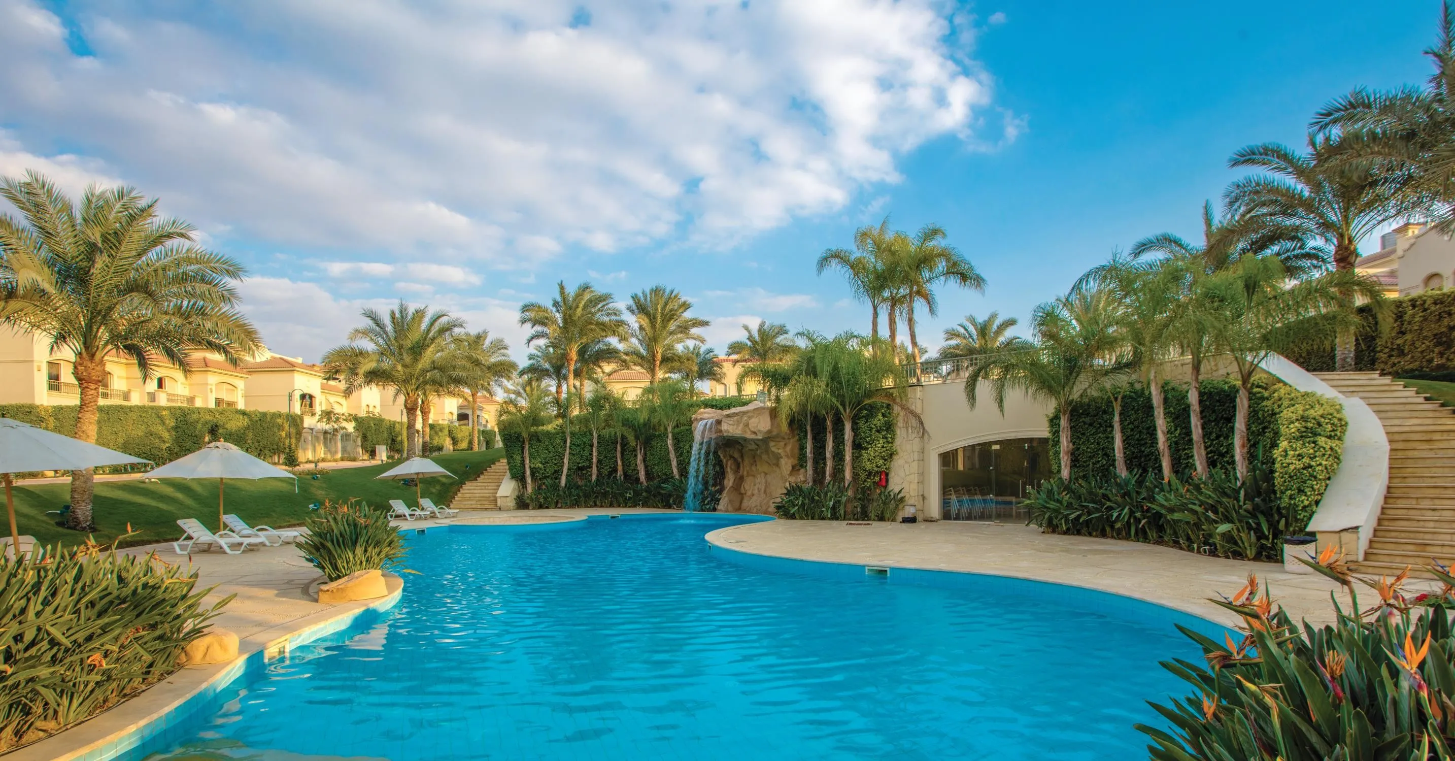 توين هاوس للبيع في الباتيو 6 أكتوبر في مدينة السادس من أكتوبر بمساحة 0 م² تتكون من 4 غرف